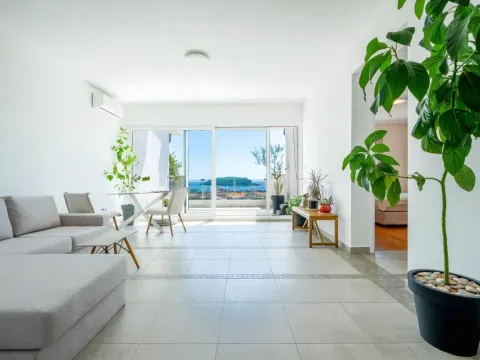 Sale, one bedroom apartment, 65m², Budva, Crna Gora - image 2