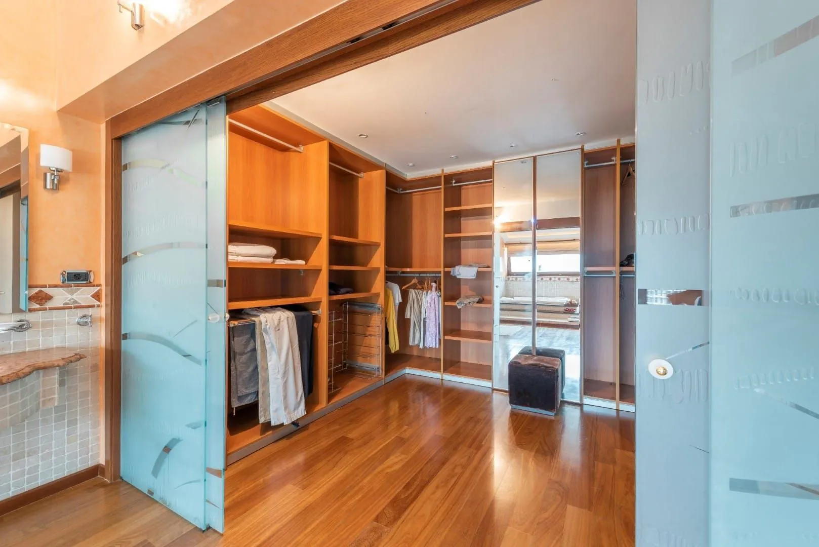 Sale, house, 1264m², Gospoština, Budva