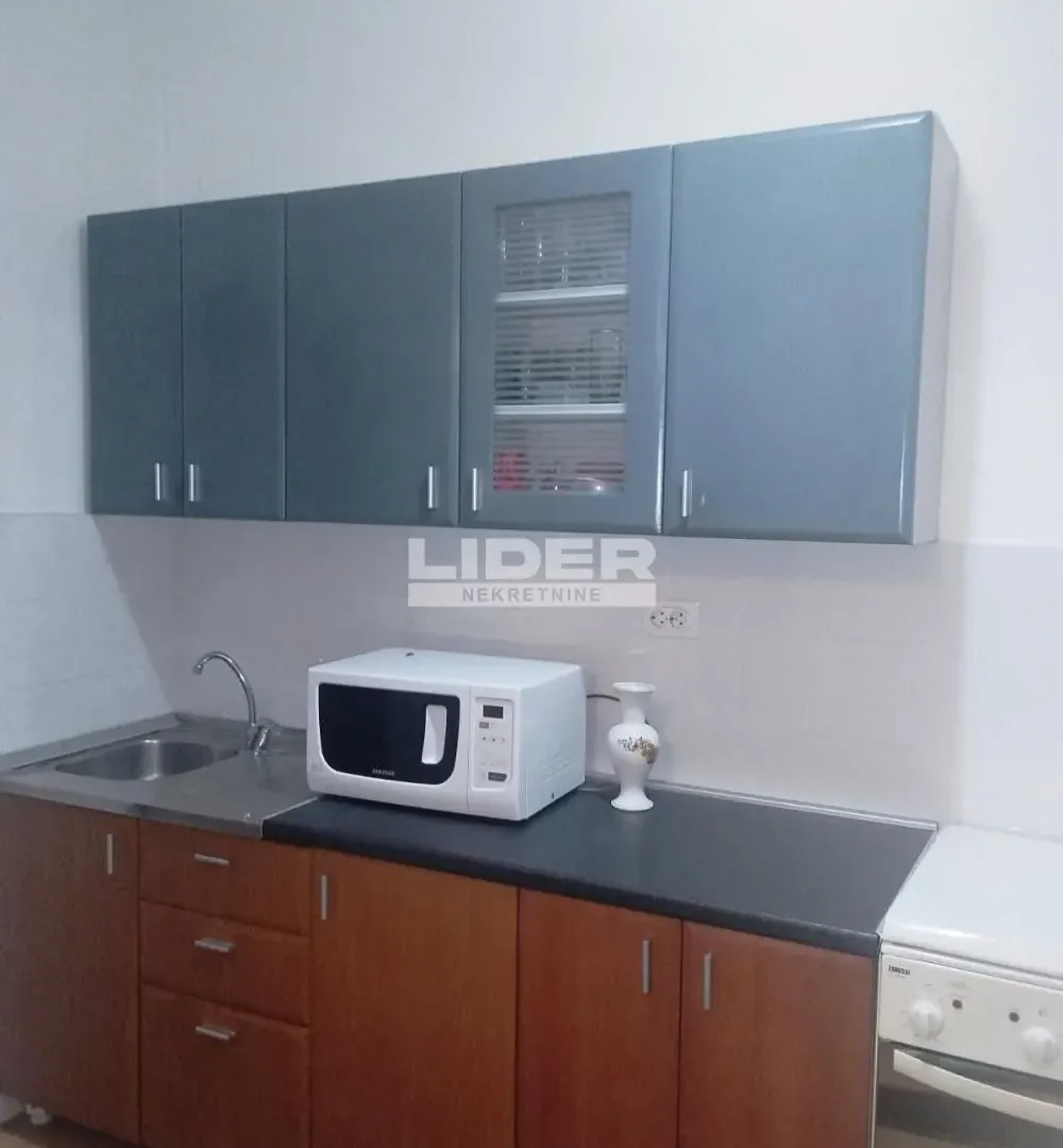 Sale, three bedroom apartment, 61m², Stari Grad, Beograd