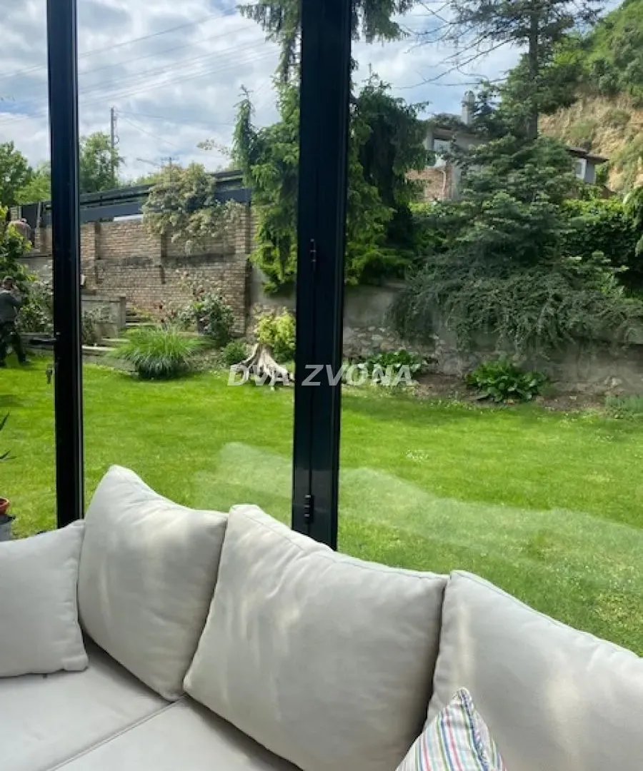 Prodaja, ugostiteljski objekat, 630m², Stari Slankamen, Inđija