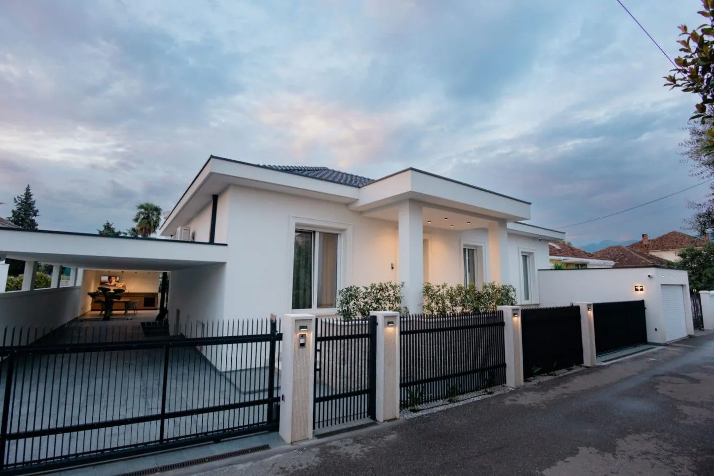 Rent, house, 130m², Masline, Podgorica
