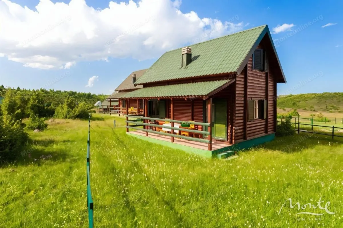 Sale, office space, 480m², Borje, Žabljak
