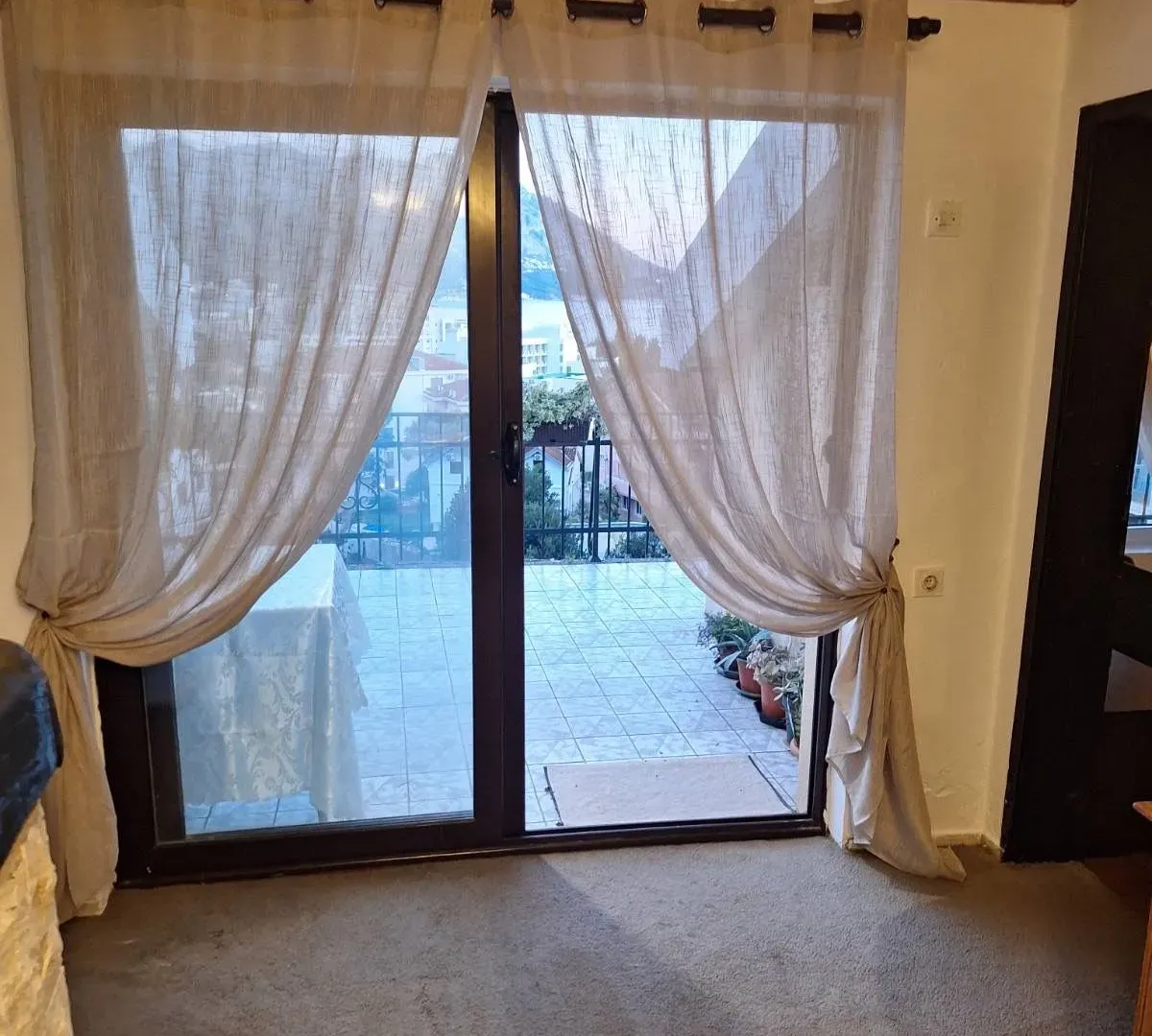 Rent, three bedroom apartment, 120m², Bečići, Budva