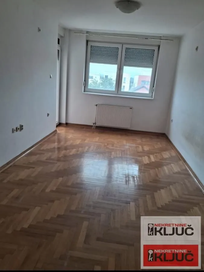 Prodaja, dvosoban stan, 54m², Bulevar patrijarha Pavla, Novi Sad Sve Podlokacije
