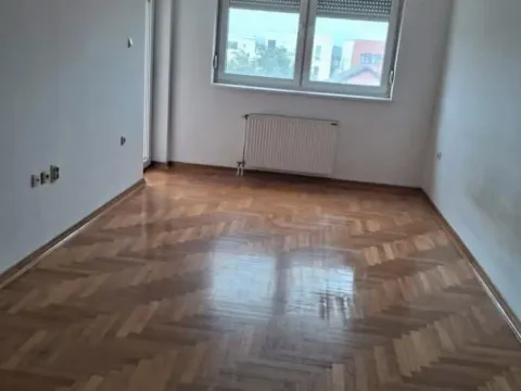 Prodaja, dvosoban stan, 54m², Bulevar patrijarha Pavla, Novi Sad Sve Podlokacije - image 1