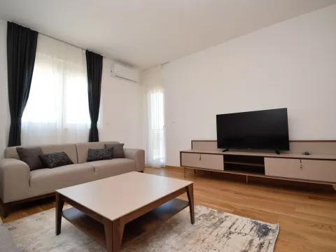 Izdavanje, jednosoban stan, 44m², New City, Podgorica - image 6
