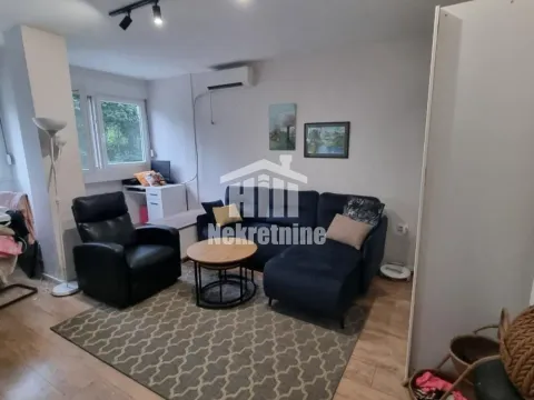 Sale, two bedroom apartment, 66m², Novi Beograd Blok 37, Novi Beograd Sve Podlokacije - image 4