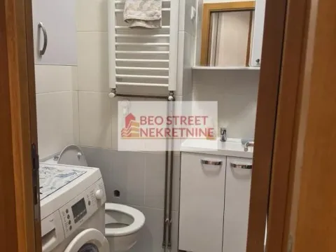 Izdavanje, kuća, 43m², Novi Beograd Blok 63, Novi Beograd Sve Podlokacije - image 4