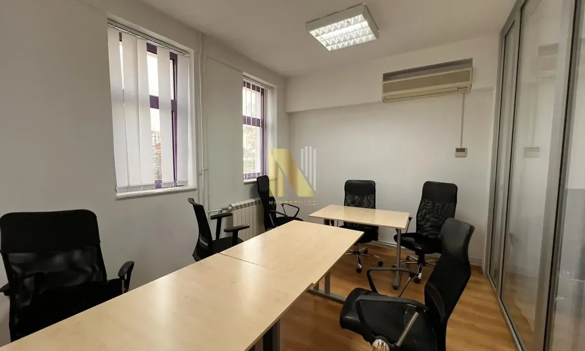 Rent, office space, 250m², Adamovićevo Naselje, Novi Sad Sve Podlokacije