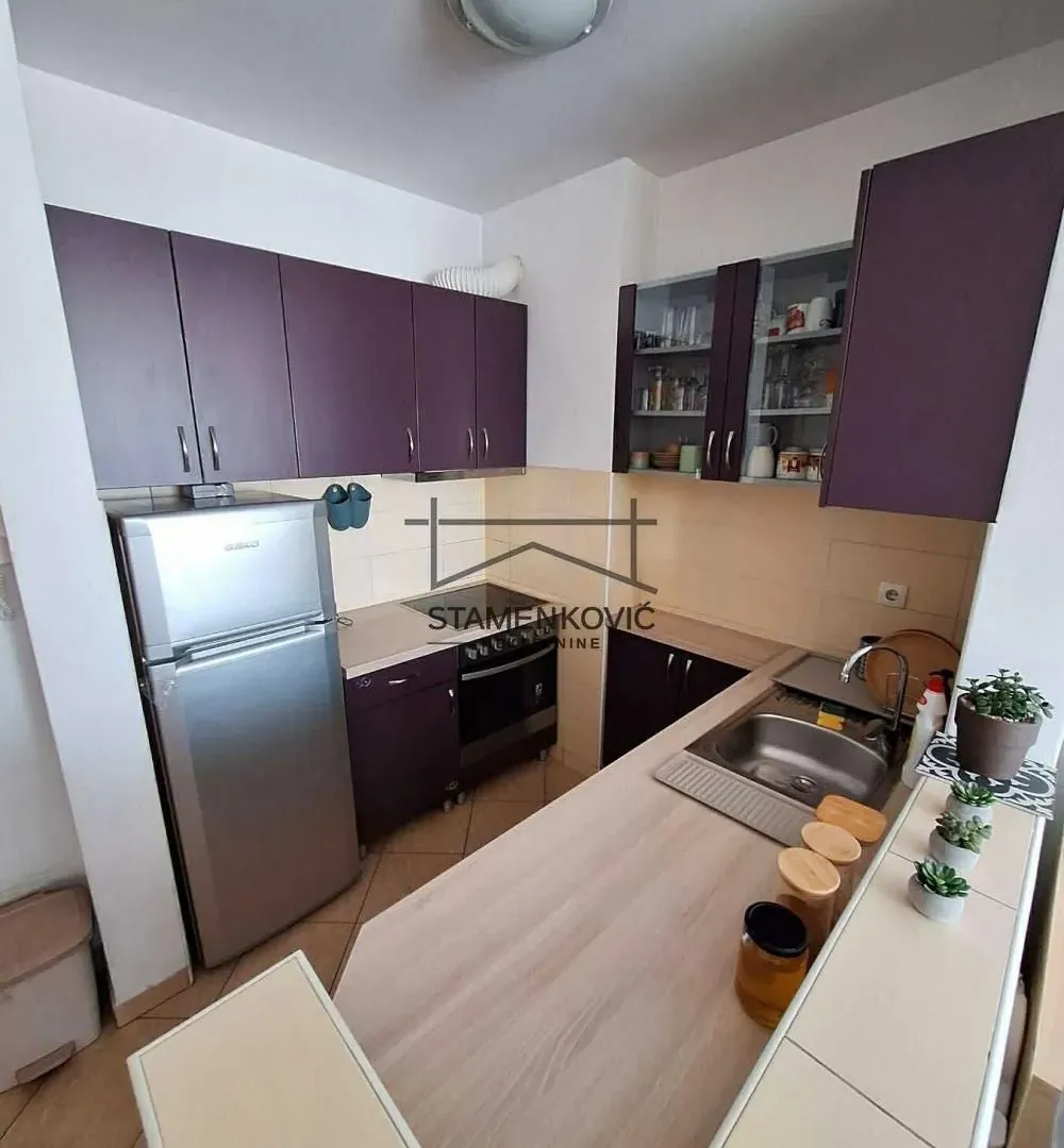 Prodaja, dvosoban stan, 52m², Grbavica, Novi Sad Sve Podlokacije