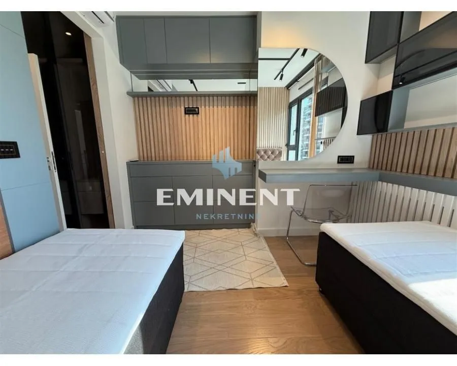 Rent, three bedroom apartment, 112m², Savski Venac, Beograd