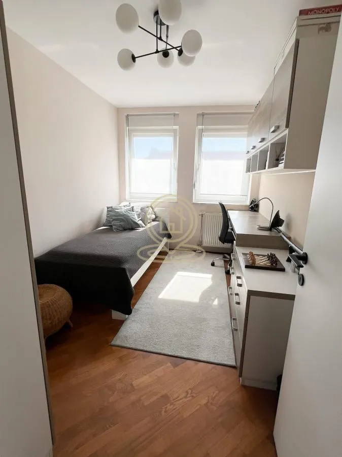 Prodaja, četvorosoban stan, 101m², Adamovićevo Naselje, Novi Sad Sve Podlokacije