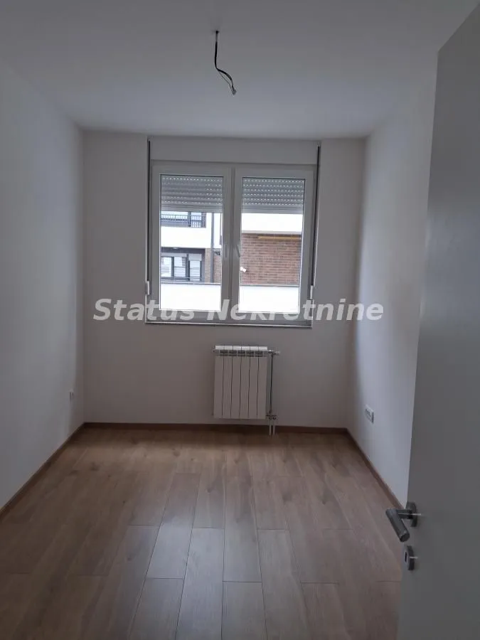 Izdavanje, trosoban stan, 77m², Adamovićevo Naselje, Novi Sad Sve Podlokacije