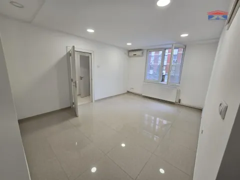 Izdavanje, poslovni prostor, 28m², Bulevar Oslobodjenja, Novi Sad Sve Podlokacije - image 3
