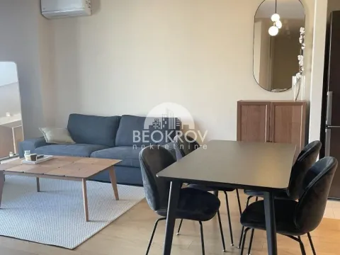 Izdavanje, trosoban stan, 90m², Savski Venac, Beograd - image 13