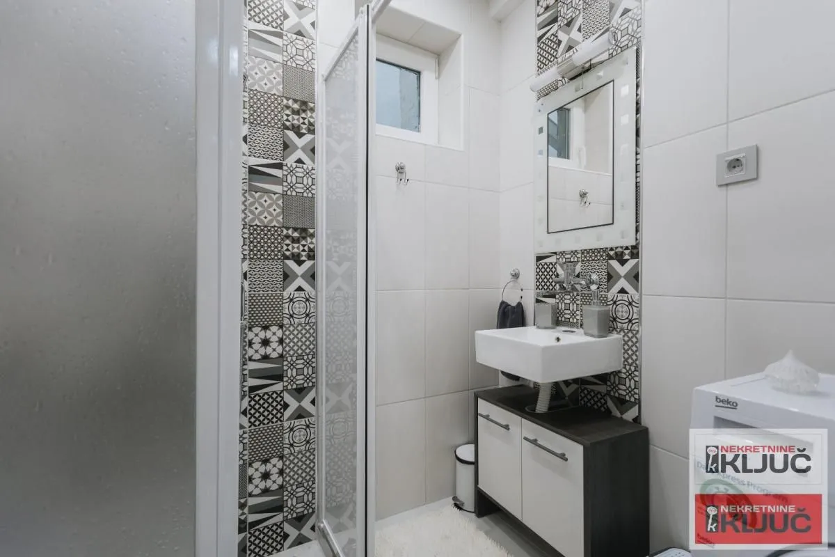 Prodaja, jednosoban stan, 38m², Centar, Novi Sad