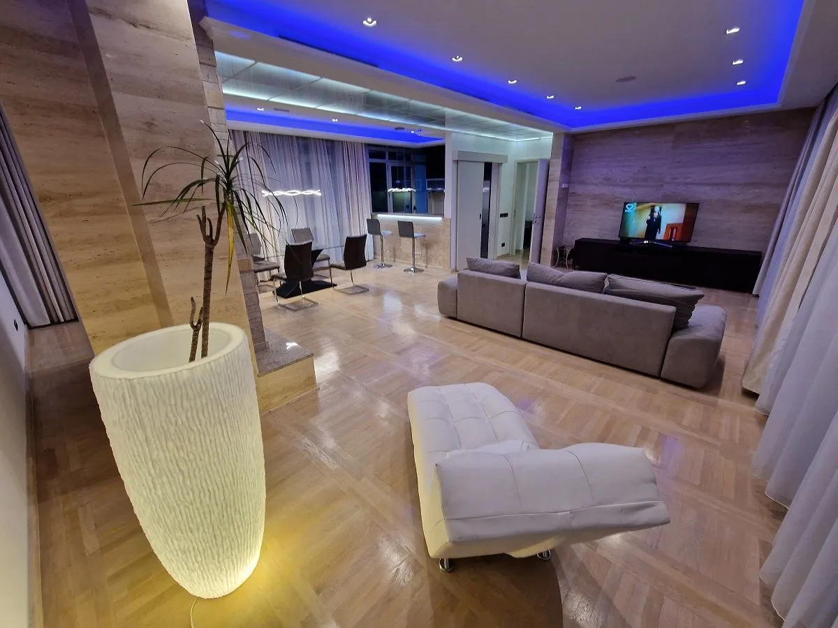 Rent, three bedroom apartment, 148m², Dedinje Sve Podlokacije, Beograd