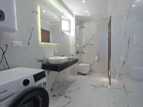 Prodaja, dvosoban stan, 71m², Kumbor, Herceg Novi - image 4