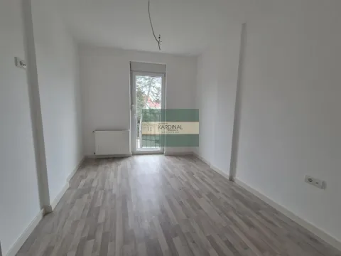 Izdavanje, četvorosoban stan, 97m², Centar, Paraćin - image 6