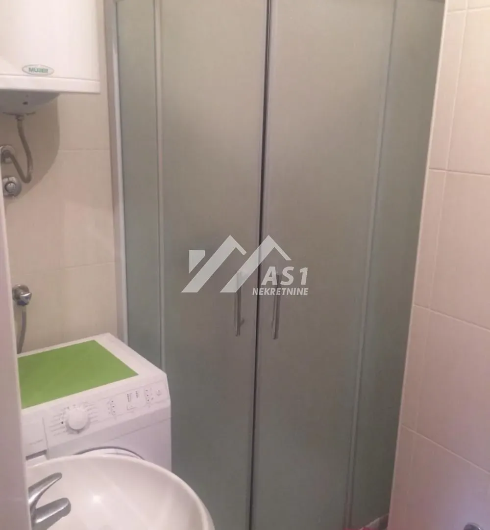 Izdavanje, dvosoban stan, 60m², Bulevar Oslobodjenja, Novi Sad Sve Podlokacije