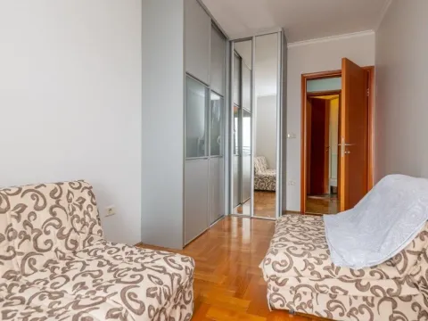 Prodaja, trosoban stan, 140m², Preko Morače, Podgorica - image 10