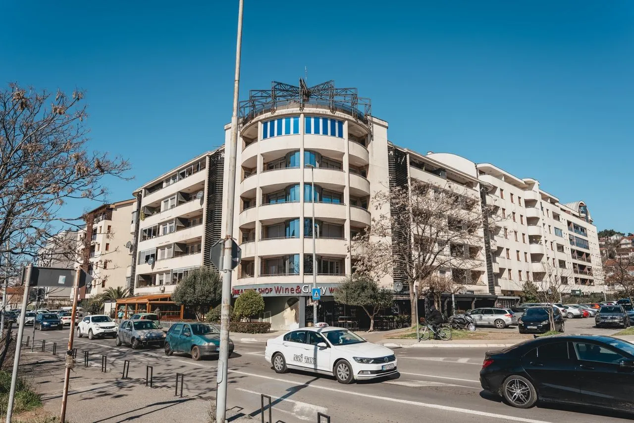 Prodaja, trosoban stan, 127m², Preko Morače, Podgorica