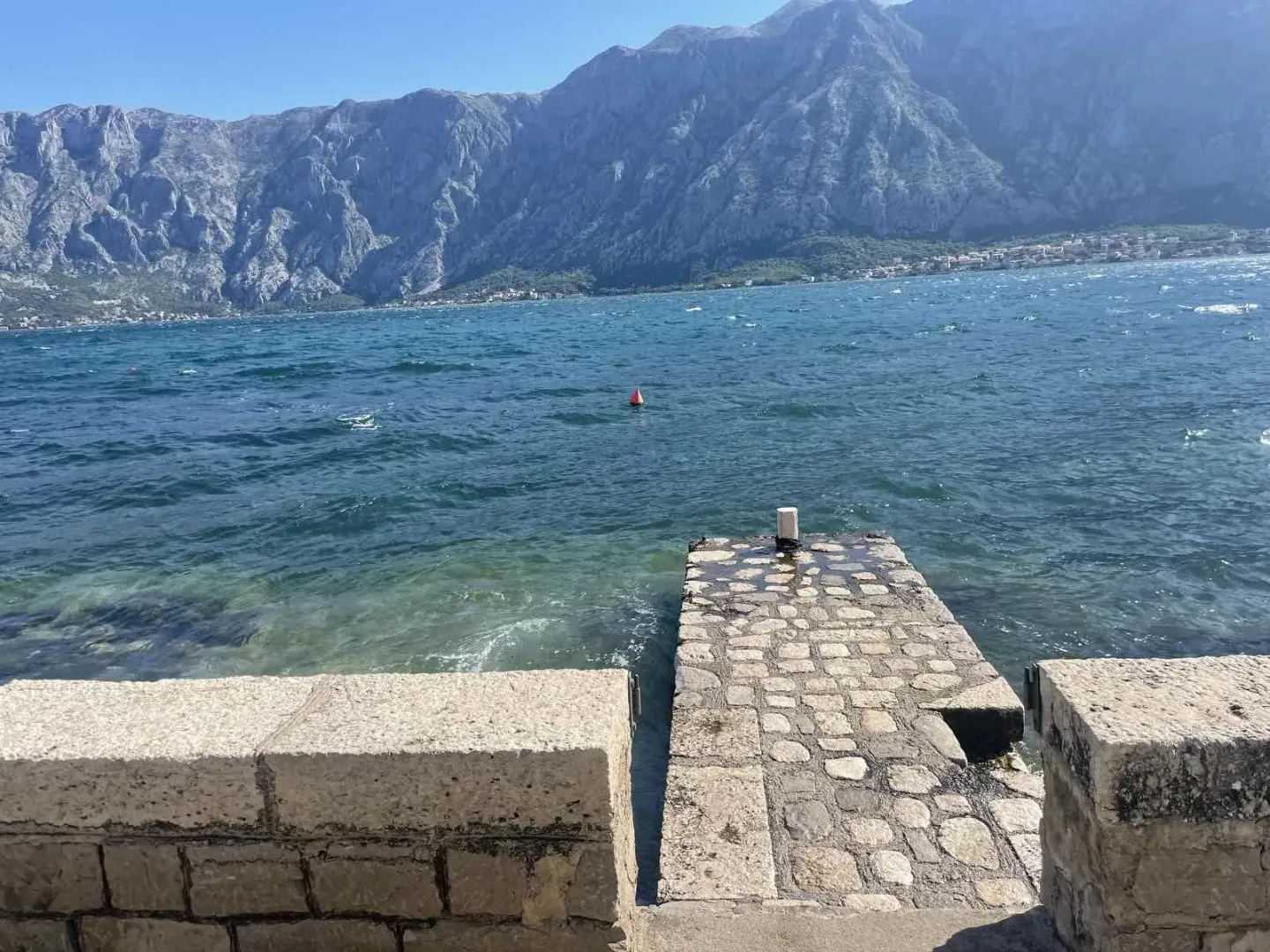 Rent, one bedroom apartment, 70m², Prčanj, Kotor