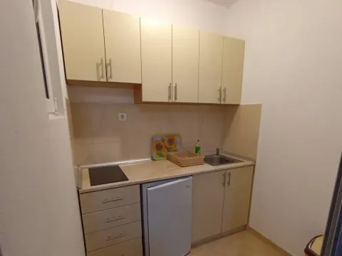 Stan-na-dan, garsonjera, 20m², Sutomore, Bar - image 6