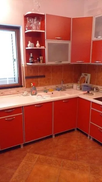 Izdavanje, kuća, 400m², Donja Gorica, Podgorica