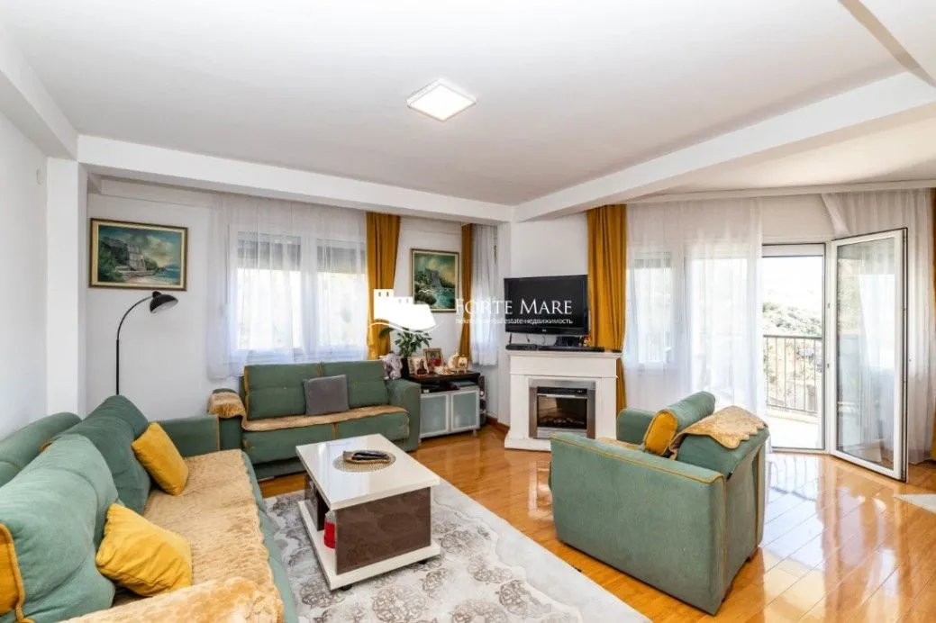 Prodaja, dvosoban stan, 112m², Igalo, Herceg Novi