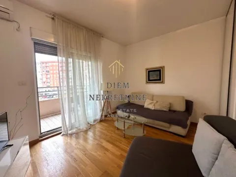 Izdavanje, garsonjera, 34m², City Kvart, Podgorica - image 6