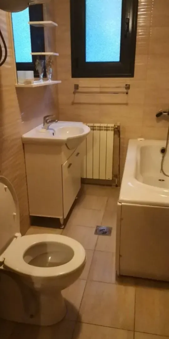 Rent, house, 128m², Stari Aerodrom, Podgorica