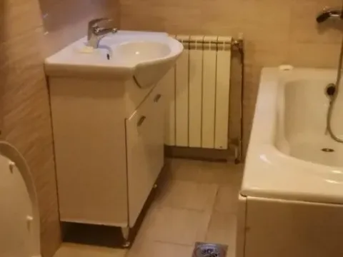 Izdavanje, kuća, 128m², Stari Aerodrom, Podgorica - image 6