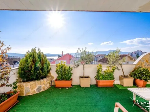 Prodaja, dvosoban stan, 110m², Centar, Tivat - image 8