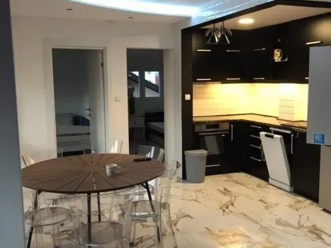 Rent, four bedroom apartment, 100m², Ledine, Beograd - image 4