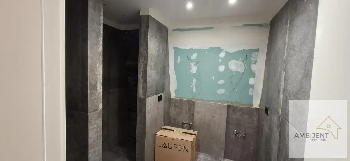 Sale, three bedroom apartment, 133m², Autokomanda, Voždovac Sve Podlokacije