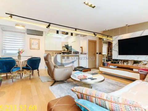 Sale, three bedroom apartment, 83m², Južni Bulevar, Vračar Sve Podlokacije - image 8