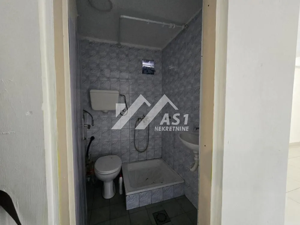 Prodaja, četvorosoban stan, 114m², Klisa, Novi Sad Sve Podlokacije