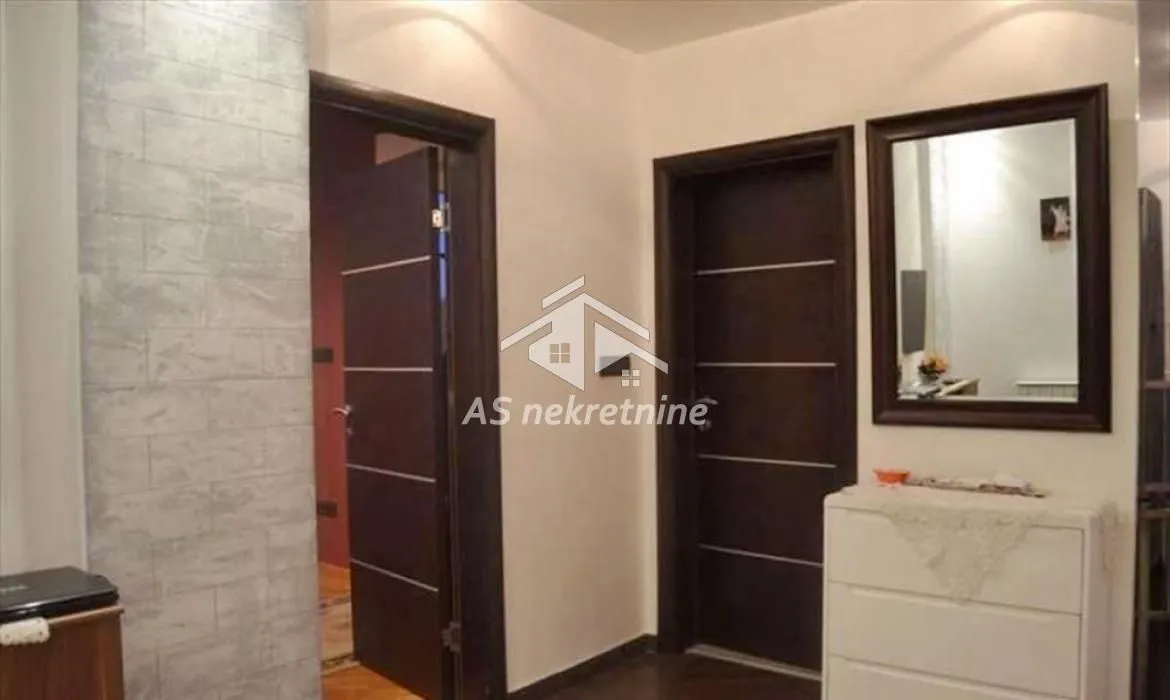 Izdavanje, dvosoban stan, 53m², Lekino Brdo, Voždovac Sve Podlokacije
