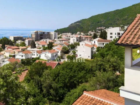 Sale, one bedroom apartment, 69m², Petrovac, Budva - image 16