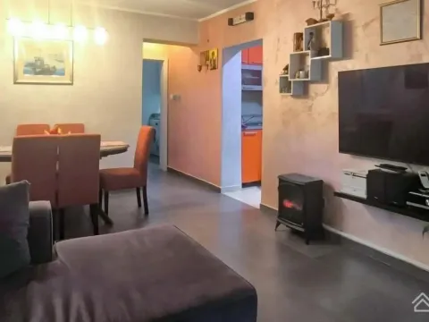 Sale, two bedroom apartment, 54m², Dobrota, Kotor - image 9