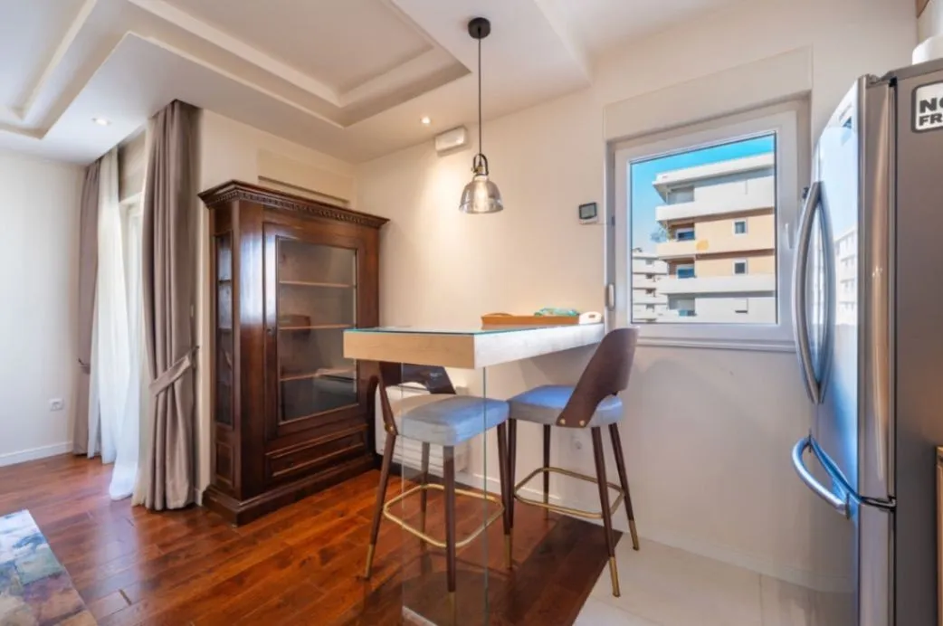 Prodaja, dvosoban stan, 68m², Central Point, Podgorica