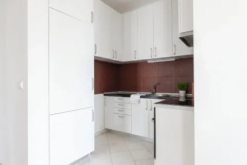 Rent, three bedroom apartment, 72m², Budva, Crna Gora - image 4