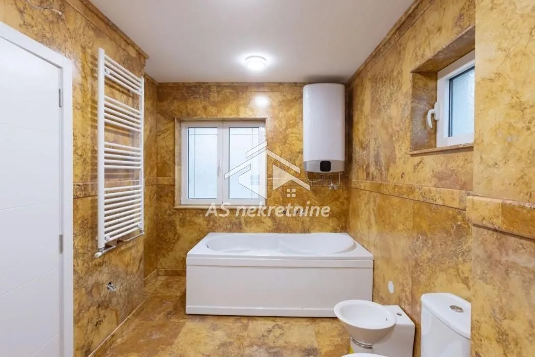 Izdavanje, kuća, 417m², Jajinci, Voždovac Sve Podlokacije