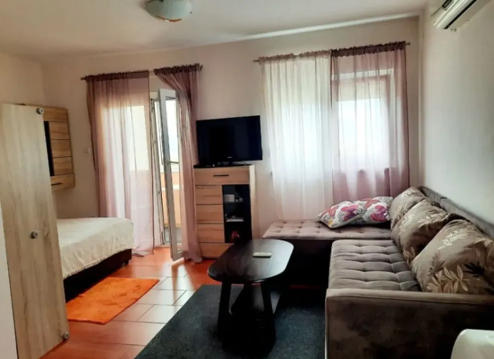 Sale, studio apartment, 29m², Tivat, Crna Gora