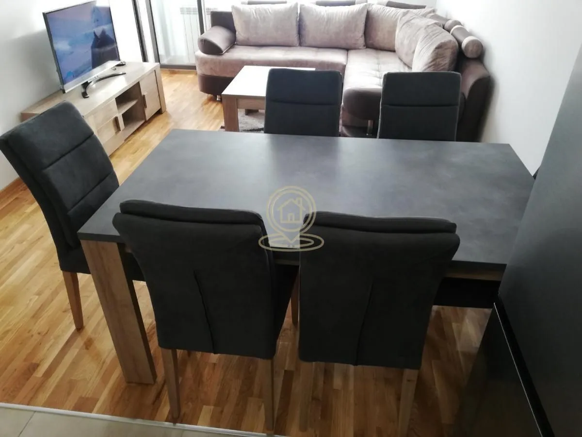 Izdavanje, dvosoban stan, 49m², Hala Pionir, Palilula Sve Podlokacije