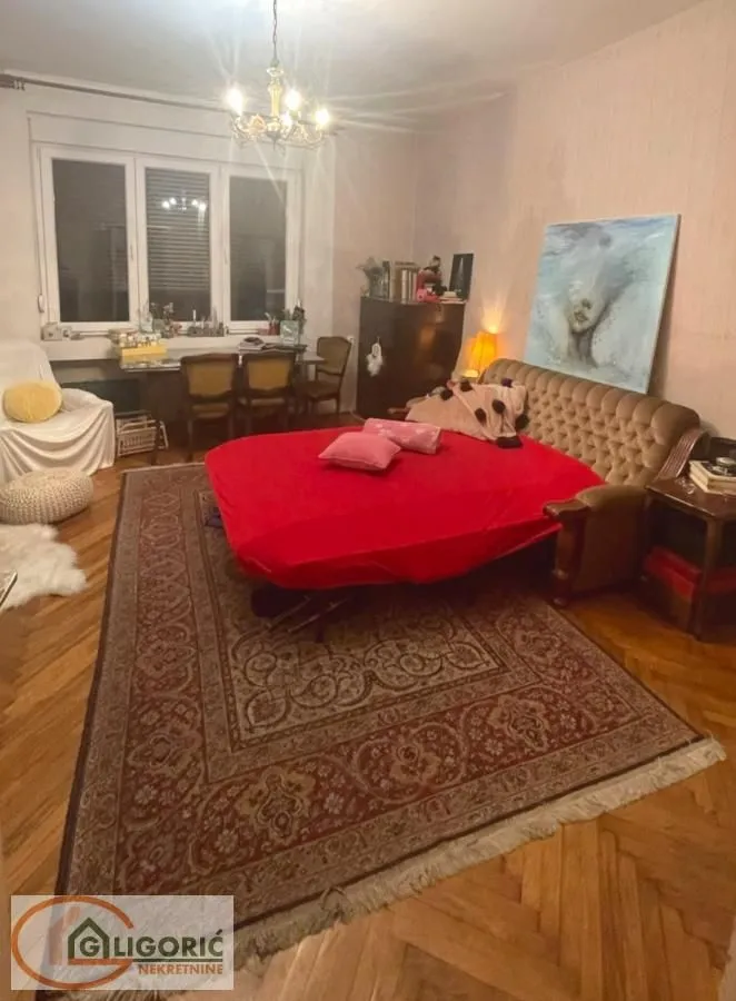 Sale, three bedroom apartment, 102m², Stari Grad, Beograd