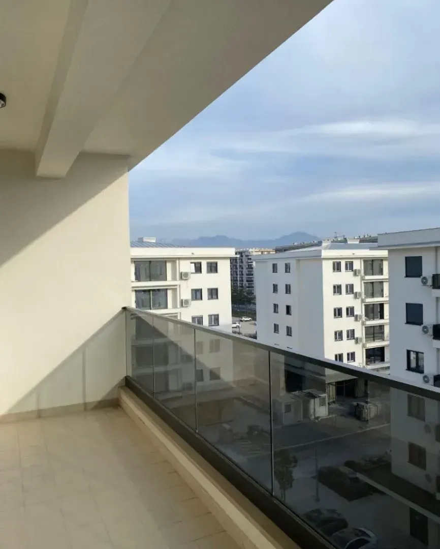 Izdavanje, dvosoban stan, 70m², New City, Podgorica