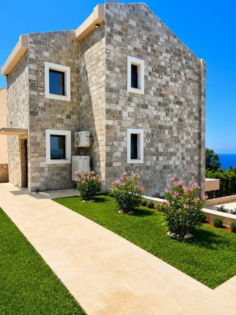 Rent, house, 295m², Sveti Stefan, Budva