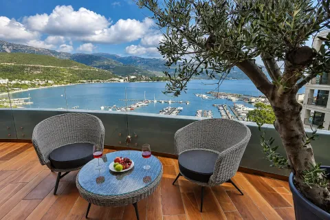 Rent, two bedroom apartment, 117m², Centar, Budva - image 5